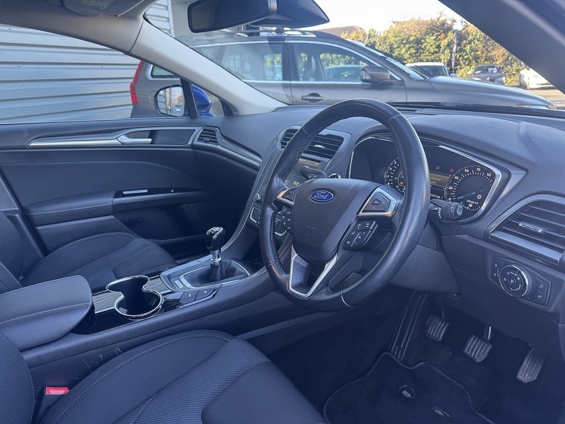 Used Ford Mondeo 2016 for sale - 76627029: Photo 8