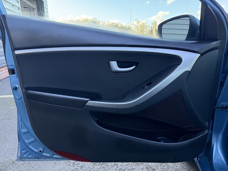 Used Hyundai i30 2014 for sale - 76627012: Photo 14