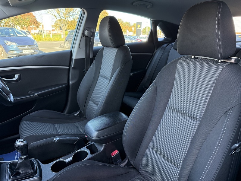 Used Hyundai i30 2014 for sale - 76627012: Photo 3