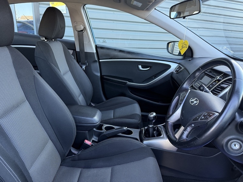 Used Hyundai i30 2014 for sale - 76627012: Photo 40