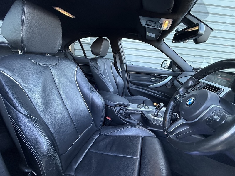 Used BMW 3 Series 2018 for sale - 77461191: Photo 32