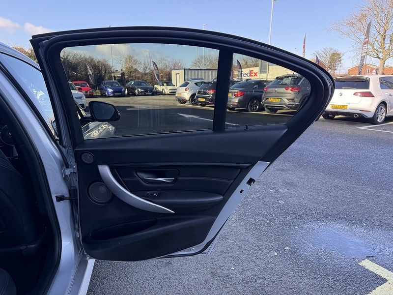 Used BMW 3 Series 2018 for sale - 77461191: Photo 58