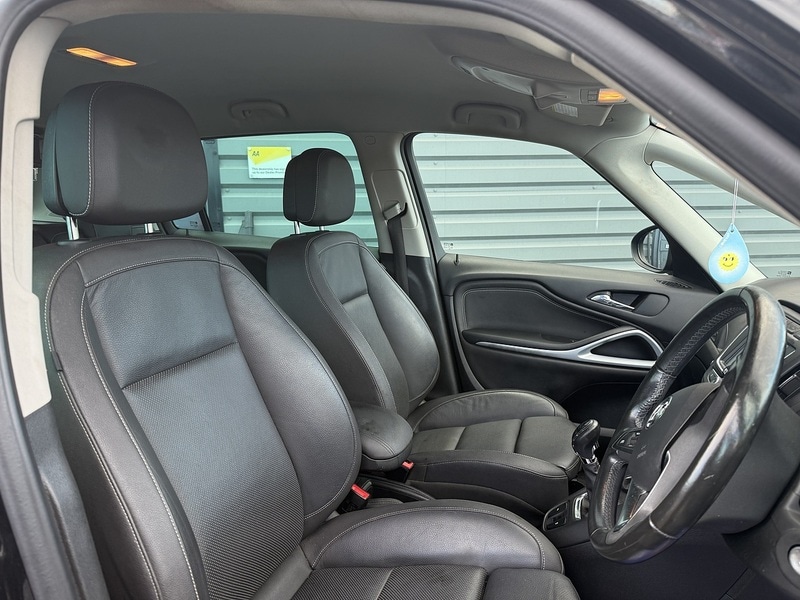Used Vauxhall Zafira 2018 for sale - 77974524: Photo 21