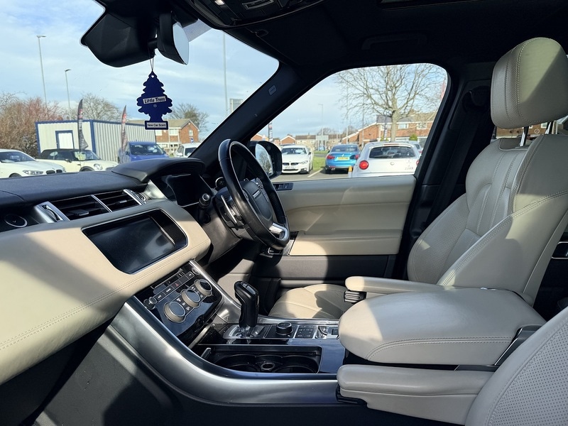 Used Land Rover Range Rover Sport 2018 for sale - 77663411: Photo 3
