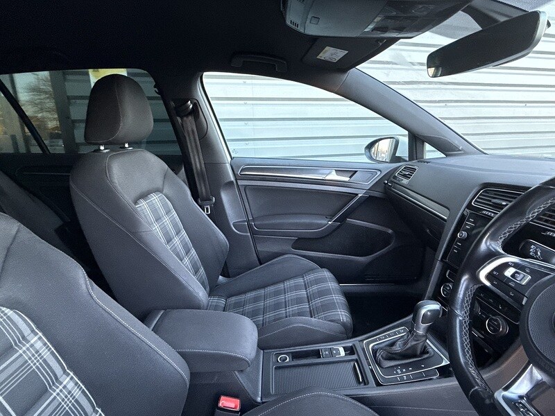 Used Volkswagen Golf for sale - 76946761: Photo 28