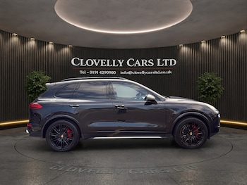 Used Porsche Cayenne 2016 for sale - 79435051: Photo