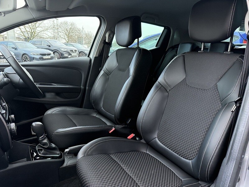 Used Renault Clio 2018 for sale - 77392610: Photo 11