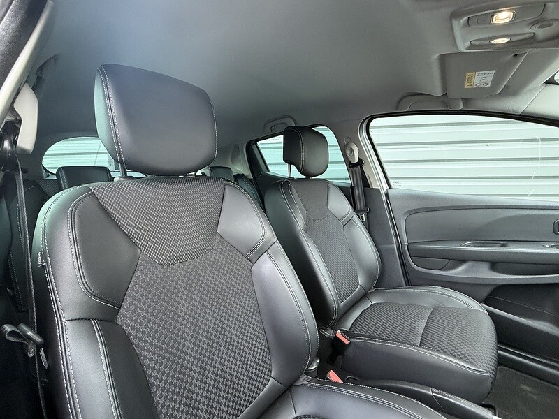 Used Renault Clio 2018 for sale - 77392610: Photo 26
