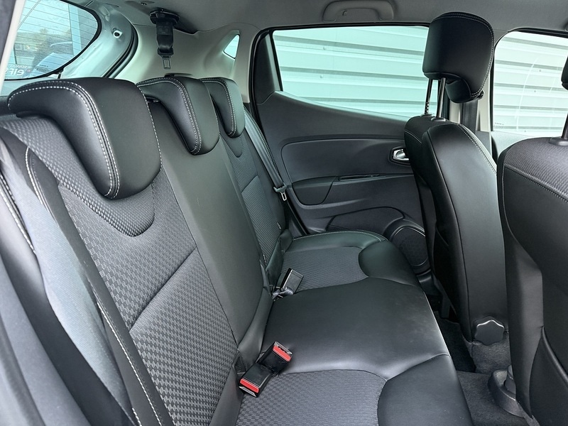 Used Renault Clio 2018 for sale - 77392610: Photo 37