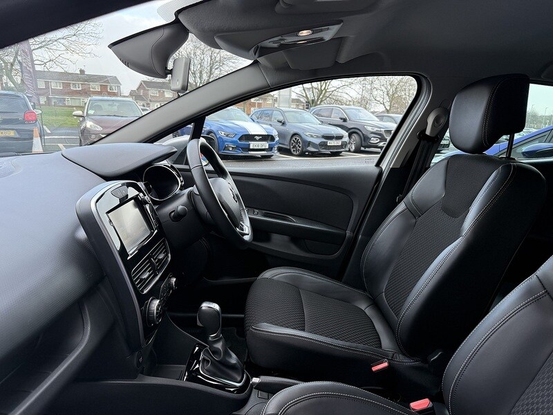 Used Renault Clio 2018 for sale - 77392610: Photo 40