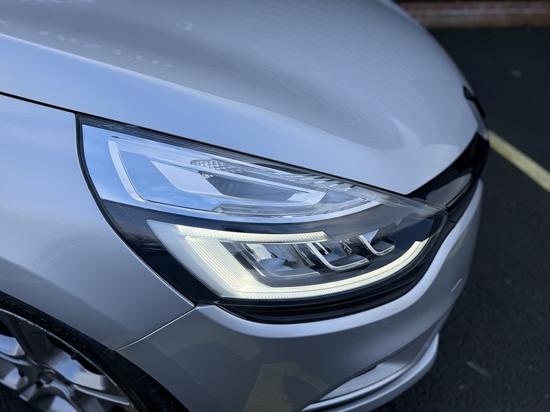 Used Renault Clio 2018 for sale - 77392610: Photo 44