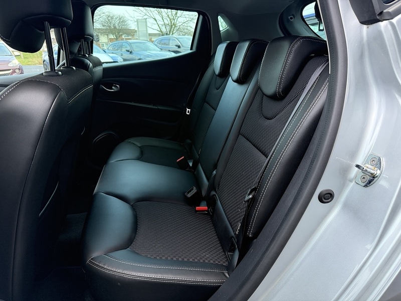 Used Renault Clio 2018 for sale - 77392610: Photo 46