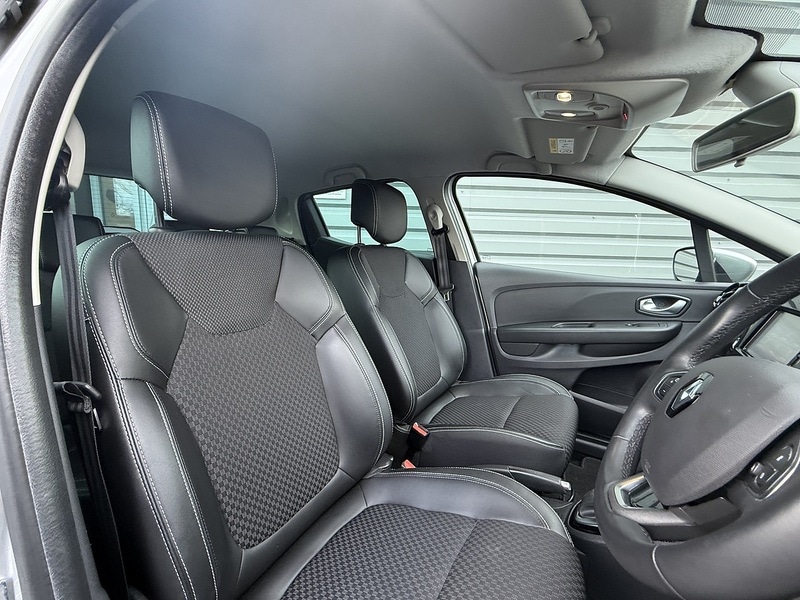 Used Renault Clio 2018 for sale - 77392610: Photo 55