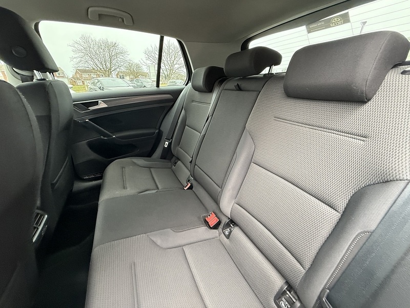 Used Volkswagen Golf 2018 for sale - 77984917: Photo 18