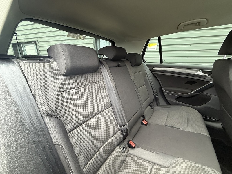 Used Volkswagen Golf 2018 for sale - 77984917: Photo 21