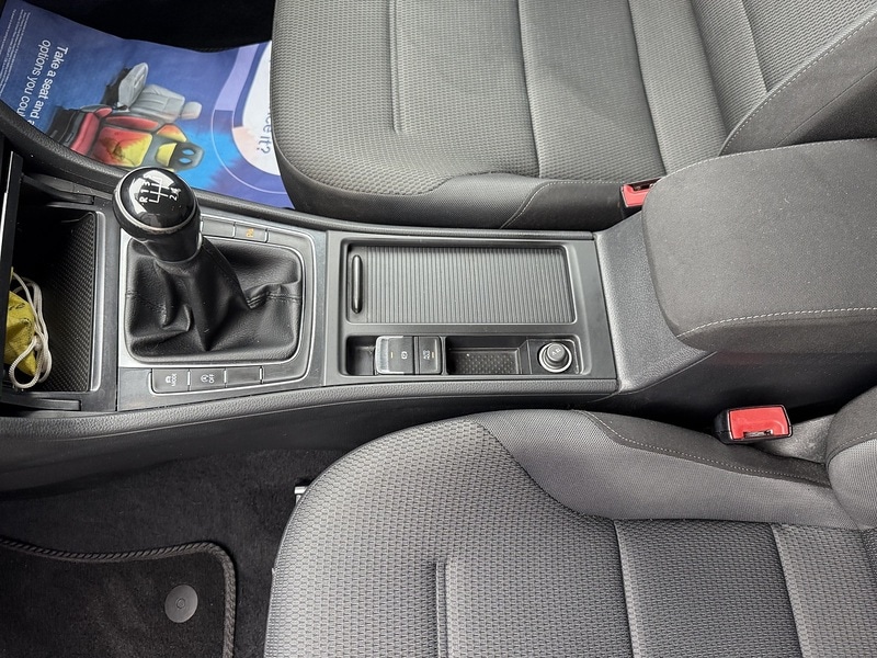 Used Volkswagen Golf 2018 for sale - 77984917: Photo 33