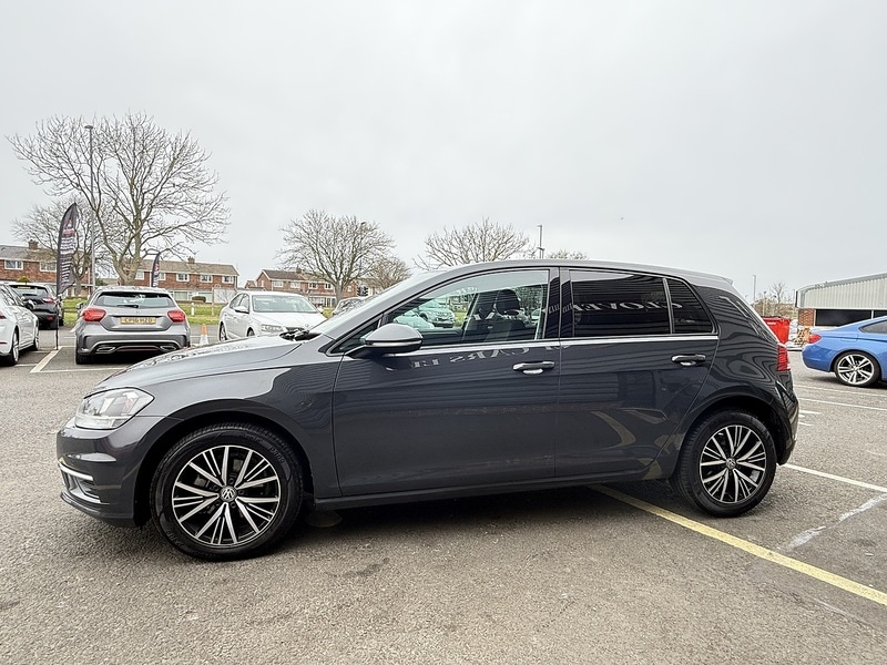 Used Volkswagen Golf 2018 for sale - 77984917: Photo 35