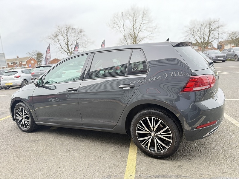 Used Volkswagen Golf 2018 for sale - 77984917: Photo 45