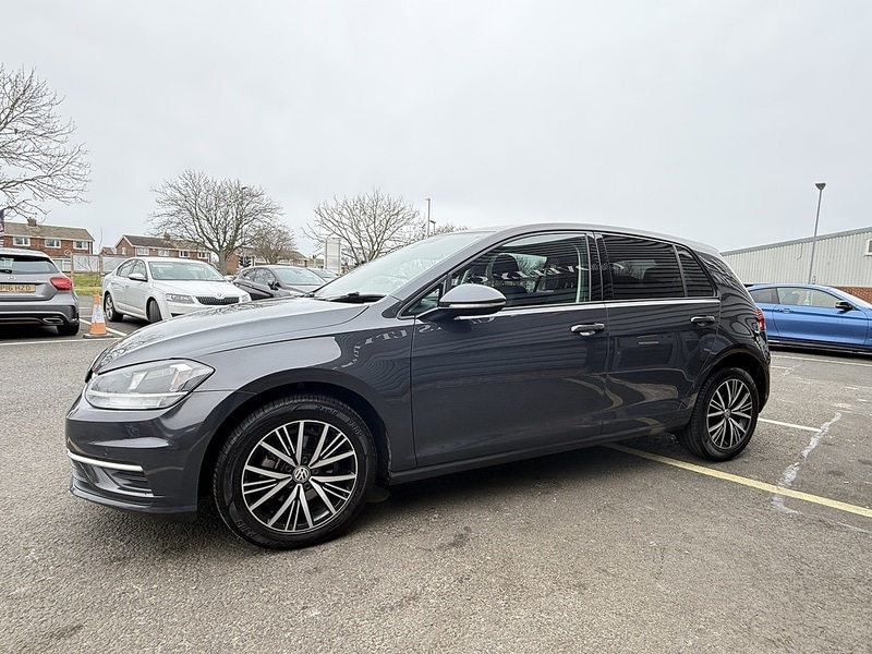 Used Volkswagen Golf 2018 for sale - 77984917: Photo 58