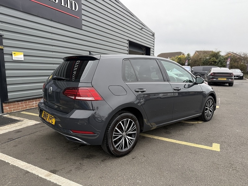 Used Volkswagen Golf 2018 for sale - 77984917: Photo 6