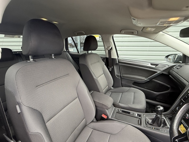 Used Volkswagen Golf 2018 for sale - 77984917: Photo 62