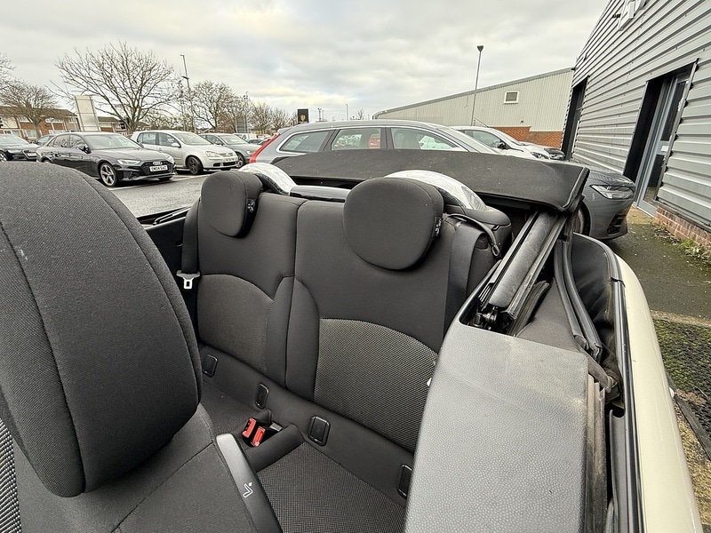 Used MINI Convertible 2013 for sale - 77240705: Photo 17