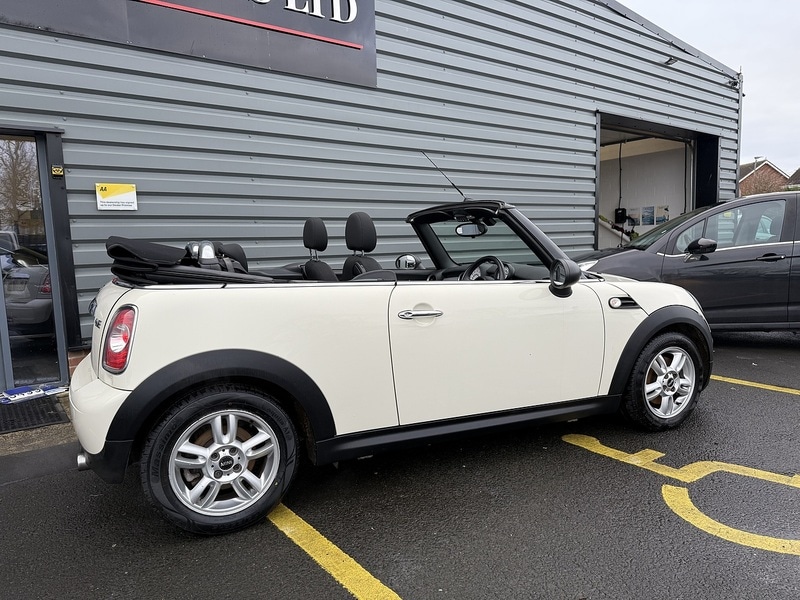 Used MINI Convertible 2013 for sale - 77240705: Photo 23