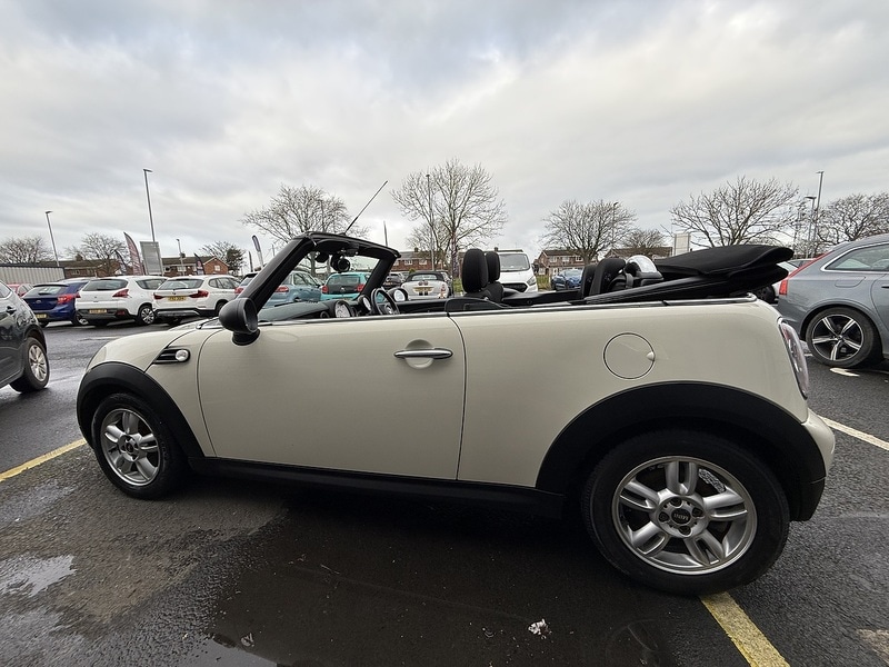Used MINI Convertible 2013 for sale - 77240705: Photo 26