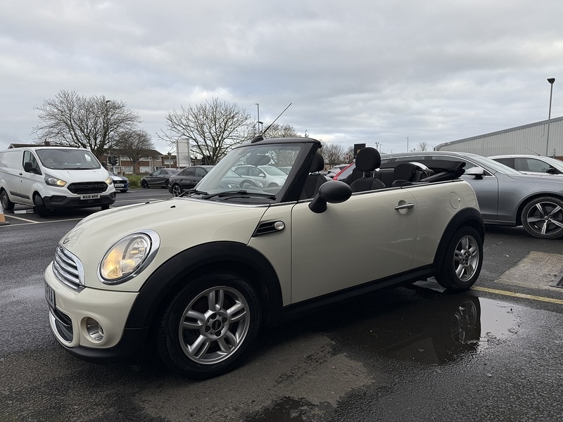 Used MINI Convertible 2013 for sale - 77240705: Photo 28
