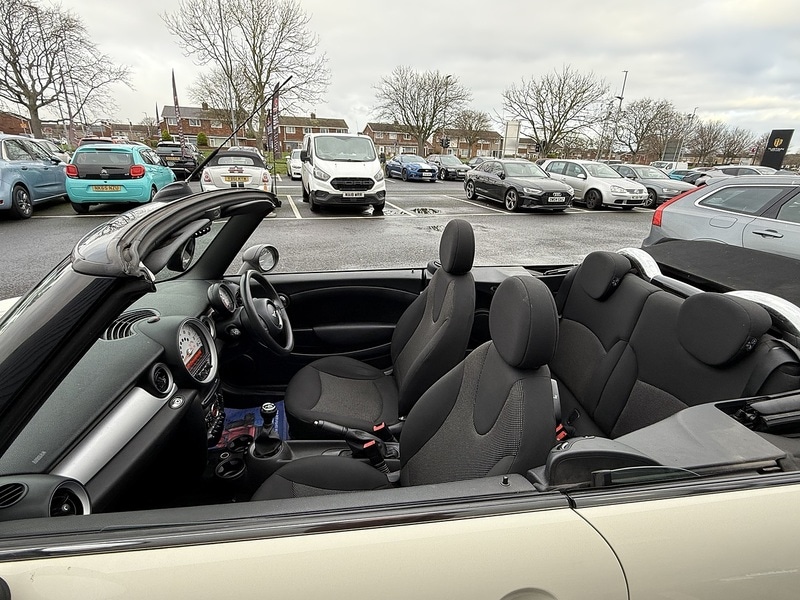 Used MINI Convertible 2013 for sale - 77240705: Photo 4