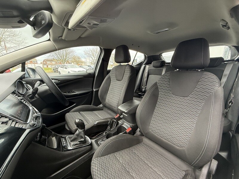 Used Vauxhall Astra 2018 for sale - 77236865: Photo 15