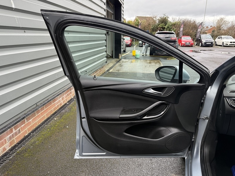Used Vauxhall Astra 2018 for sale - 77236865: Photo 17