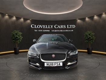 Used Jaguar XE 2018 for sale - 79082478: Photo