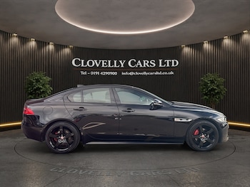 Used Jaguar XE 2018 for sale - 79082478: Photo