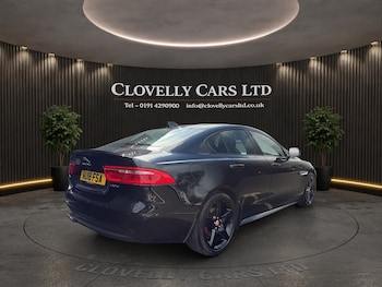 Used Jaguar XE 2018 for sale - 79082478: Photo