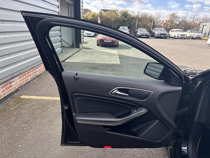 Used Mercedes-Benz A-Class for sale - 77984916: Photo 42