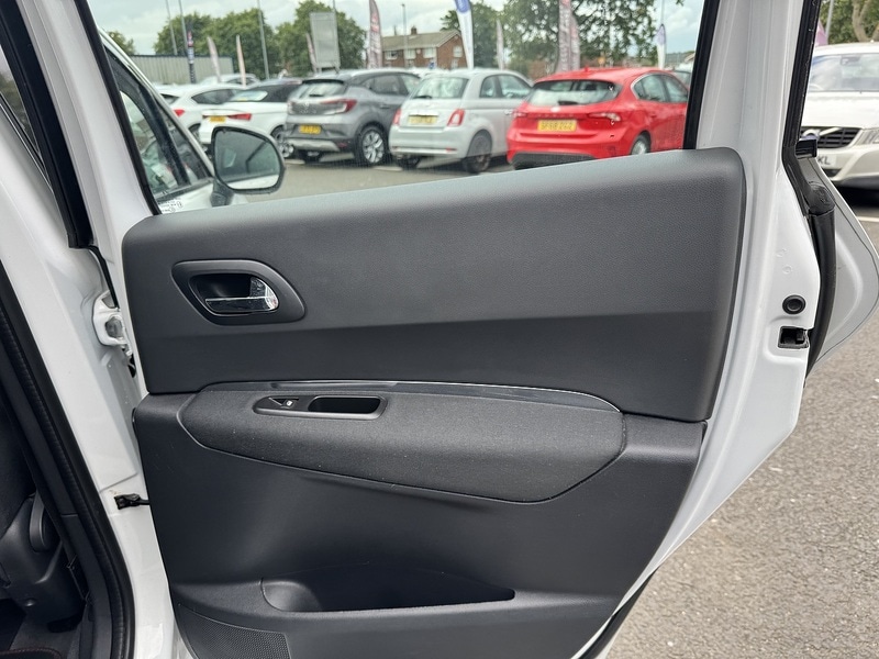 Used Peugeot 3008 2016 for sale - 76626992: Photo 16