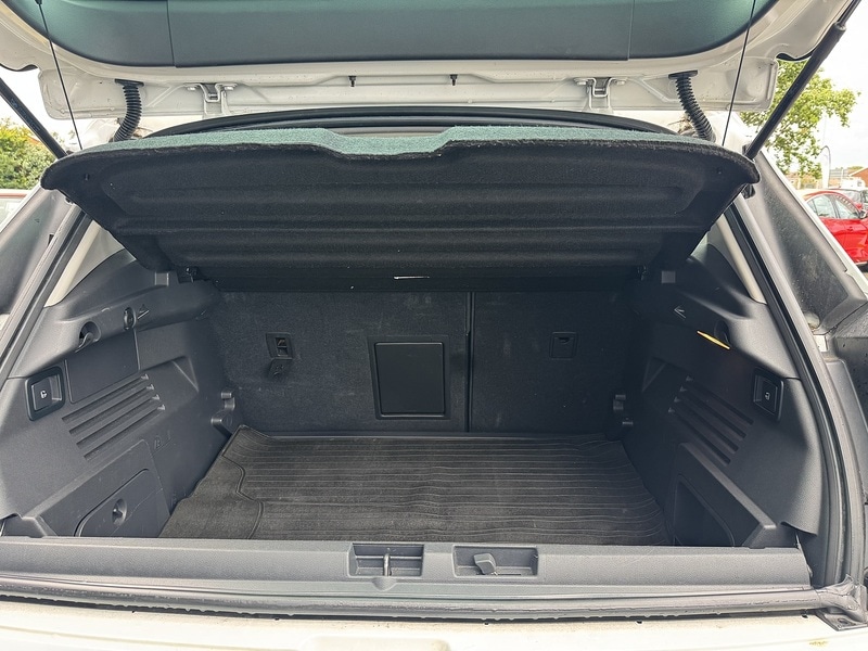 Used Peugeot 3008 2016 for sale - 76626992: Photo 26