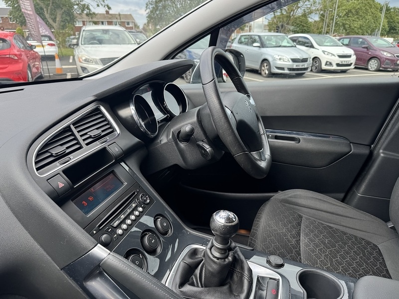 Used Peugeot 3008 2016 for sale - 76626992: Photo 28