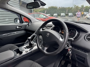 Used Peugeot 3008 2016 for sale - 76626992: Photo