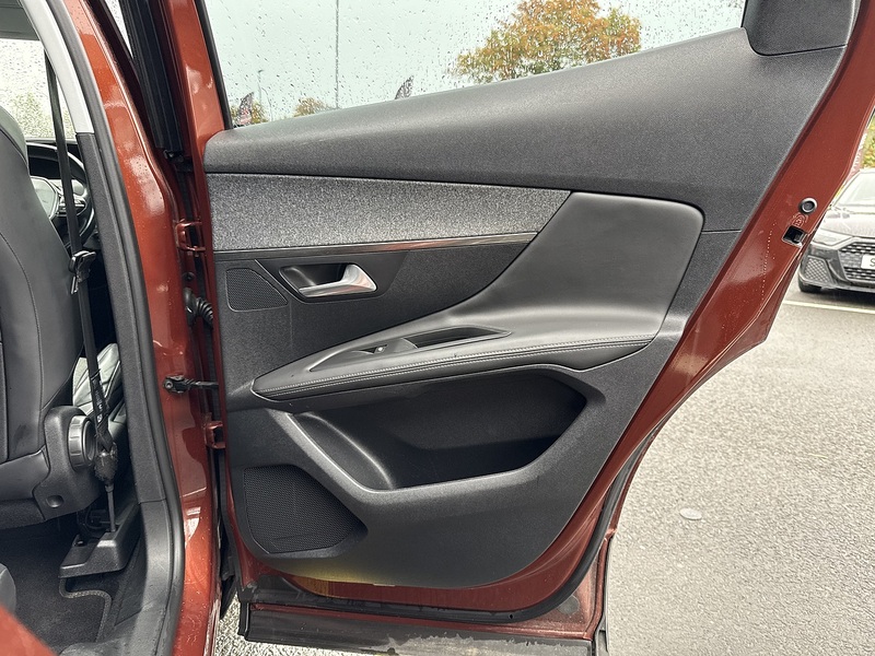 Used Peugeot 3008 2018 for sale - 76627010: Photo 23