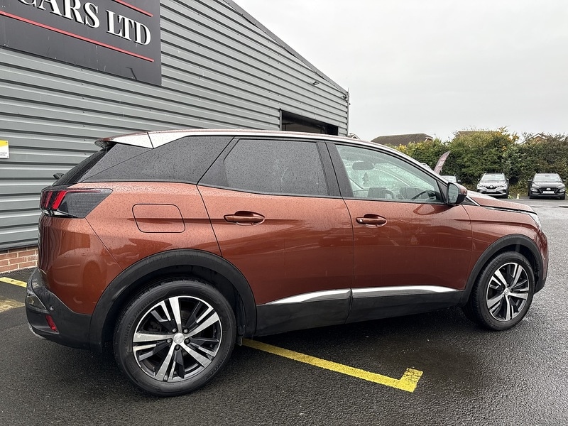 Used Peugeot 3008 2018 for sale - 76627010: Photo 3