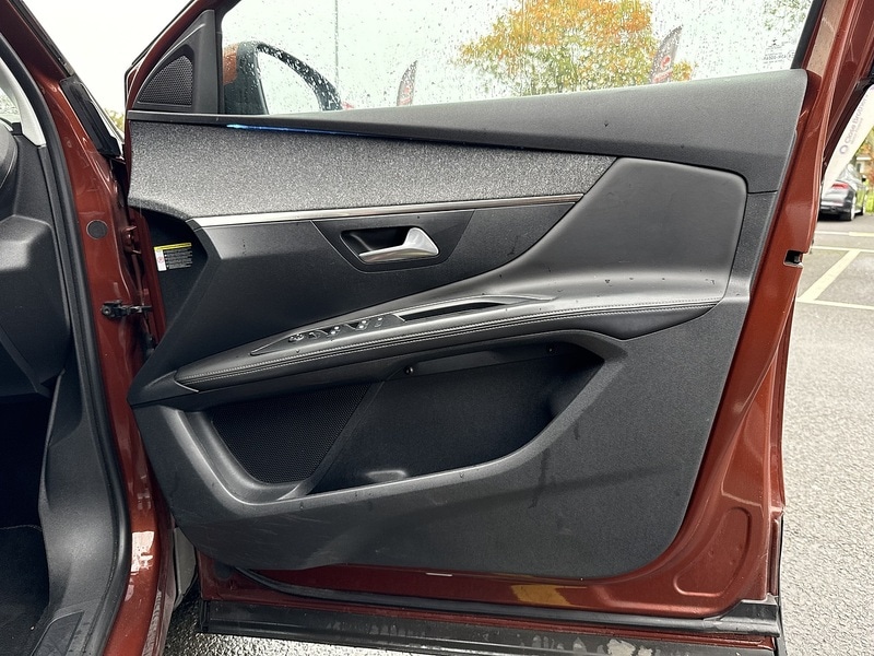 Used Peugeot 3008 2018 for sale - 76627010: Photo 30