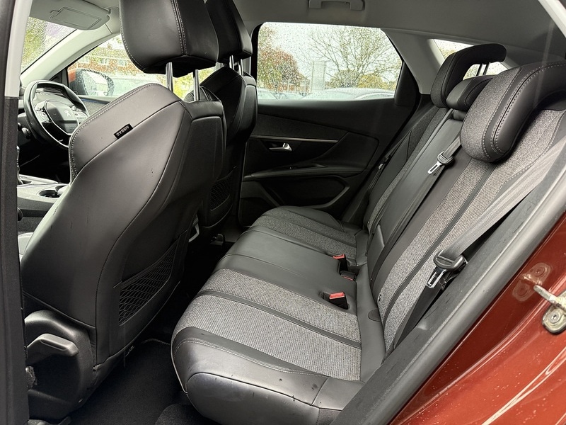 Used Peugeot 3008 2018 for sale - 76627010: Photo 31