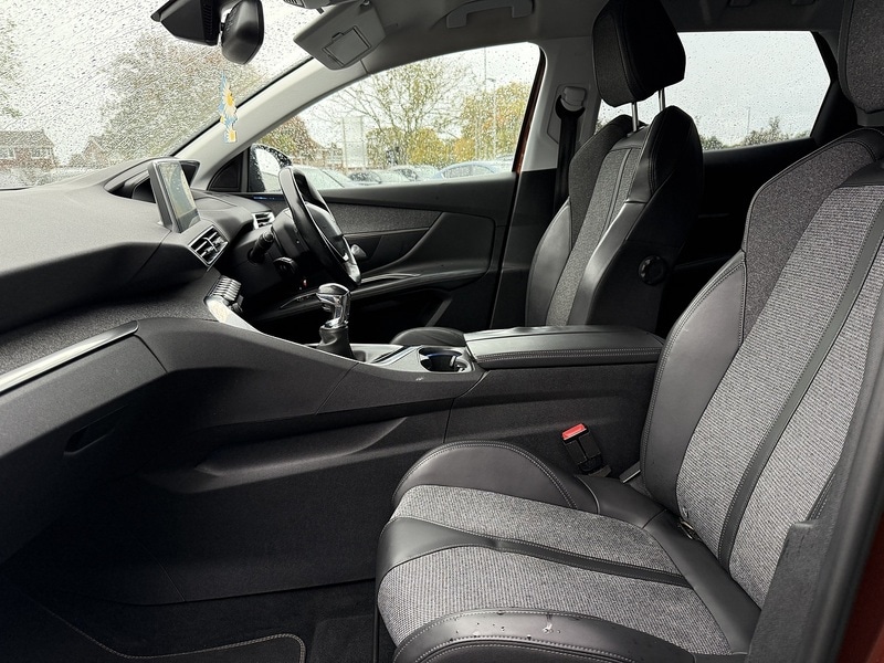 Used Peugeot 3008 2018 for sale - 76627010: Photo 34