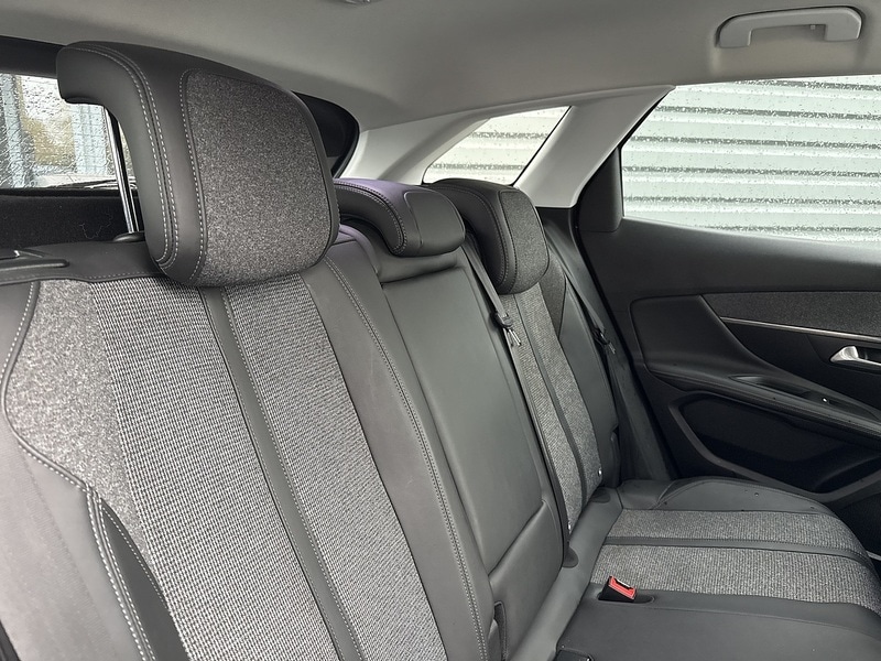 Used Peugeot 3008 2018 for sale - 76627010: Photo 36