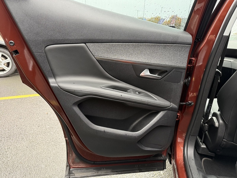 Used Peugeot 3008 2018 for sale - 76627010: Photo 37