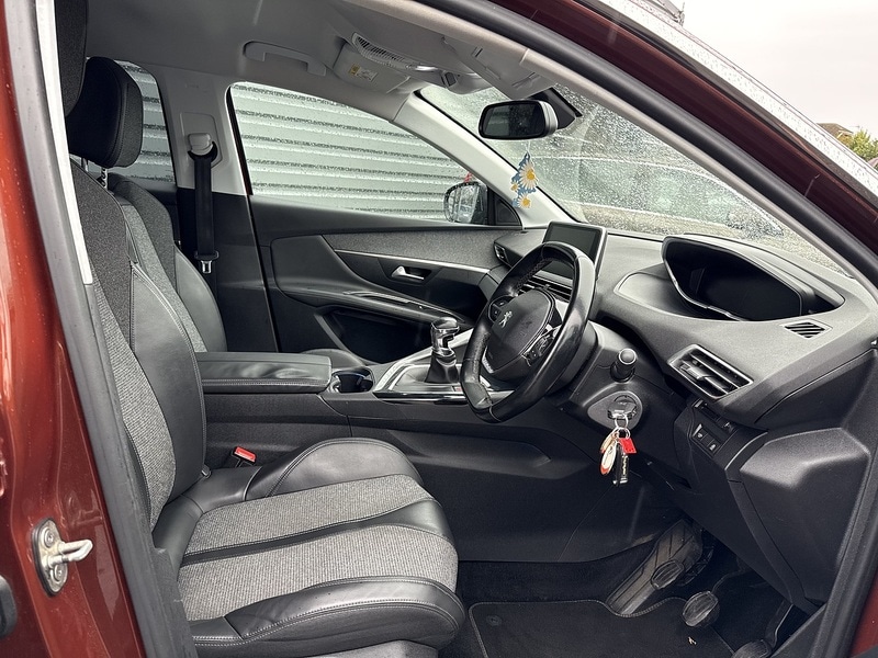 Used Peugeot 3008 2018 for sale - 76627010: Photo 9