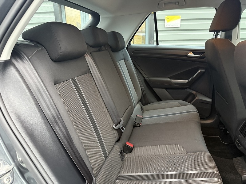 Used Volkswagen T-Roc 2021 for sale - 77149313: Photo 16