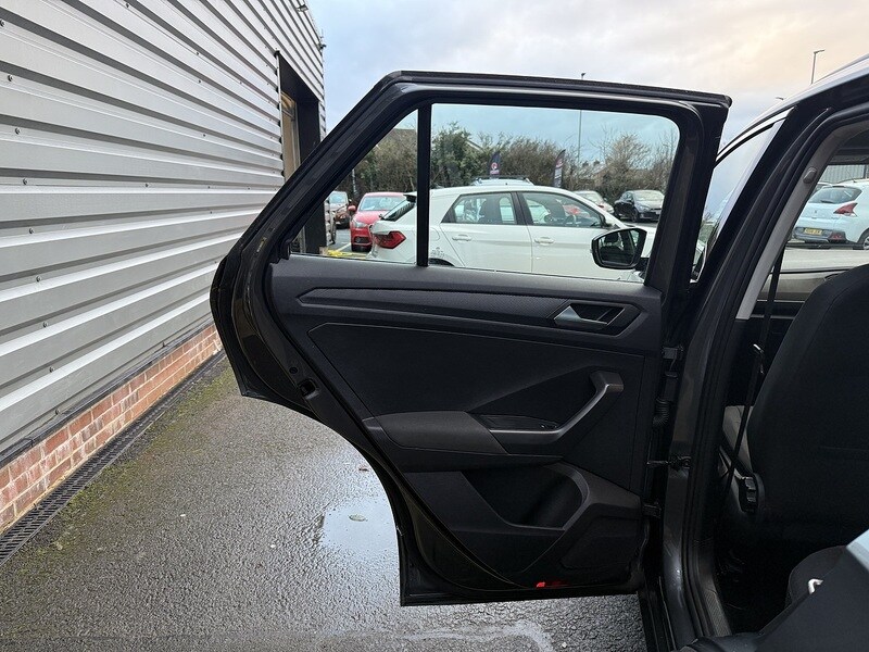 Used Volkswagen T-Roc 2021 for sale - 77149313: Photo 31